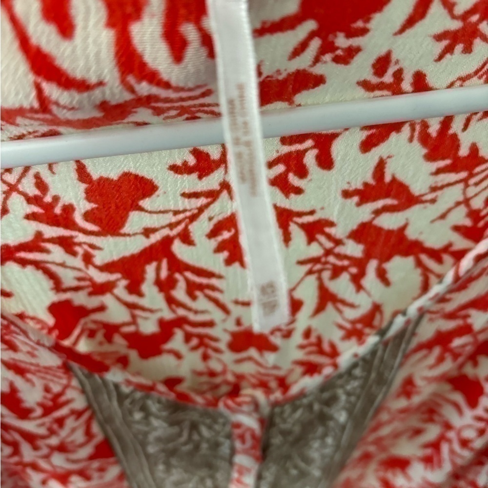 Free People Red and White Patterned Romper Sz.Xs - Picture 9 of 10